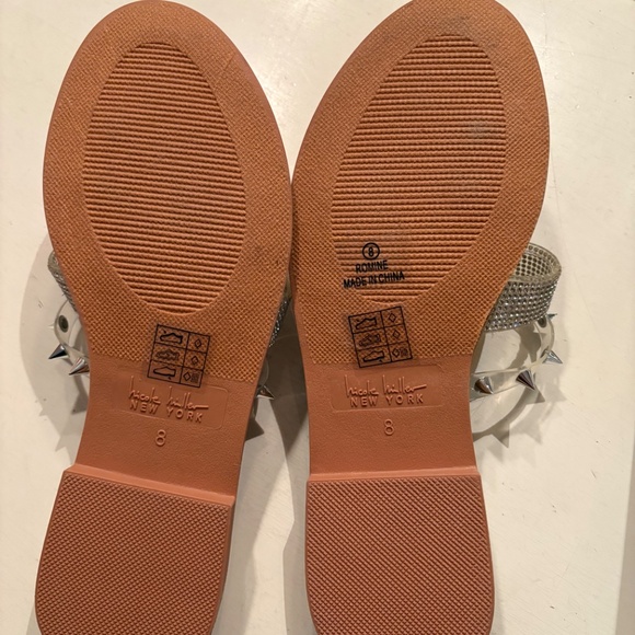 Brand new Nicole Miller size 8 sandal - Picture 2 of 2
